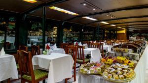 Buffet Dinner Cruise with Gypsy Music